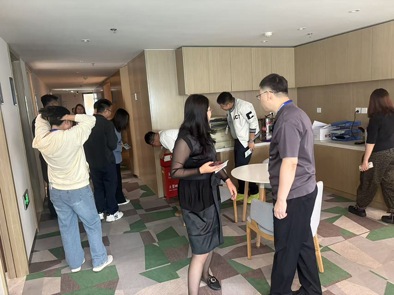 2.线下寻宝-突然的惊喜.jpg